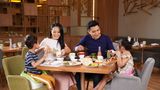 Holiday Inn & Suites Saigon Airport Restaurant