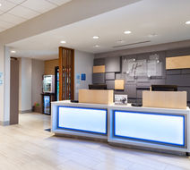 Holiday Inn Express & Suites Romeoville Lobby