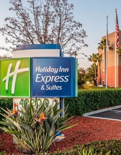 Holiday Inn Express & Suites Fremont