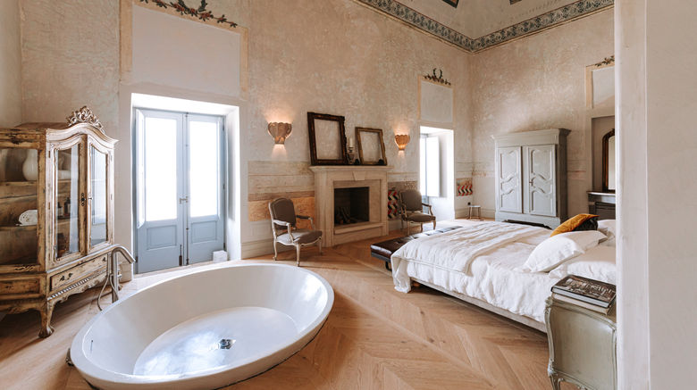 <b>Paragon 700 Boutique Hotel & Spa Suite</b>. Images powered by <a href="https://www.leonardoworldwide.com/" title="Leonardo Worldwide" target="_blank">Leonardo</a>.