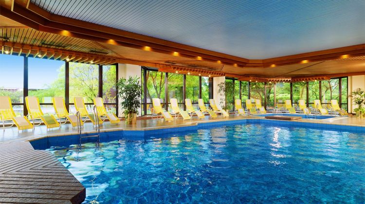 Bilderberg Bellevue Dresden Pool