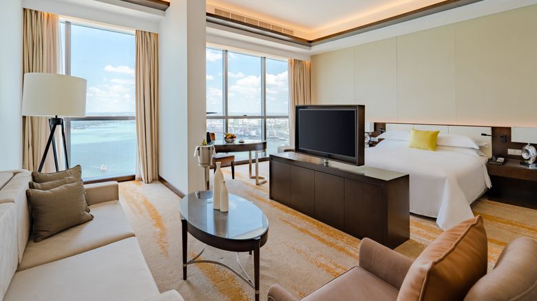 <b>Johari Rotana Suite</b>. Images powered by <a href="https://www.leonardoworldwide.com/" title="Leonardo Worldwide" target="_blank">Leonardo</a>.