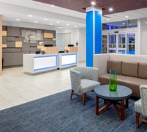 Holiday Inn Express/Stes West-Medical Pk Lobby