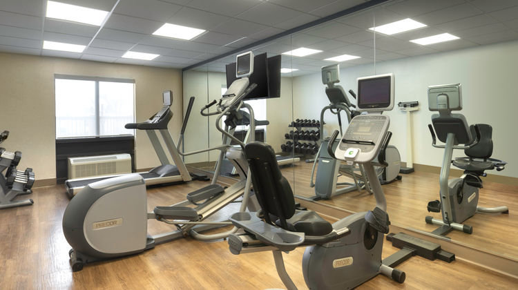 Holiday Inn Express & Suites Health Club