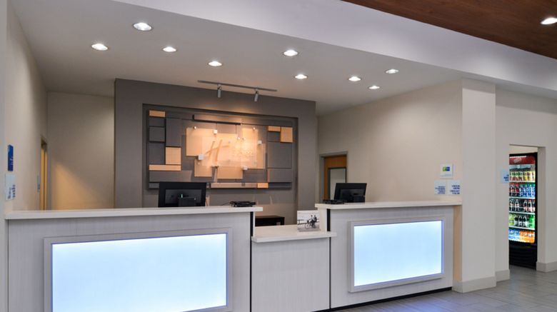 <b>Holiday Inn Express & Suites La Place Lobby</b>. Images powered by <a href="https://www.leonardoworldwide.com/" title="Leonardo Worldwide" target="_blank">Leonardo</a>.