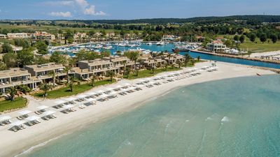 Sani Asterias Suites
