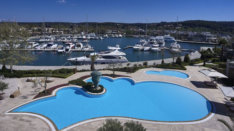 Sani Asterias Suites Pool