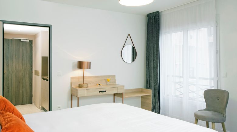 <b>Residhome Puteaux La Defense Room</b>. Images powered by <a href="https://www.leonardoworldwide.com/" title="Leonardo Worldwide" target="_blank">Leonardo</a>.