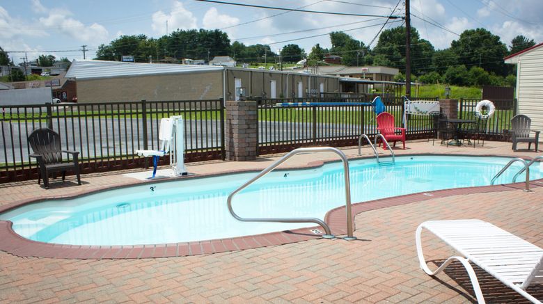 <b>Red Roof Inn Somerset, KY Recreation</b>. Images powered by <a href="https://www.leonardoworldwide.com/" title="Leonardo Worldwide" target="_blank">Leonardo</a>.