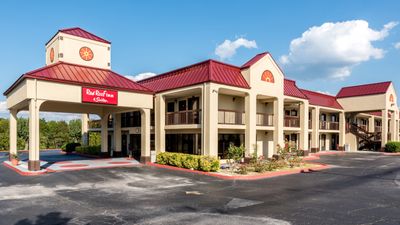 Red Roof Inn & Suites Clinton, TN