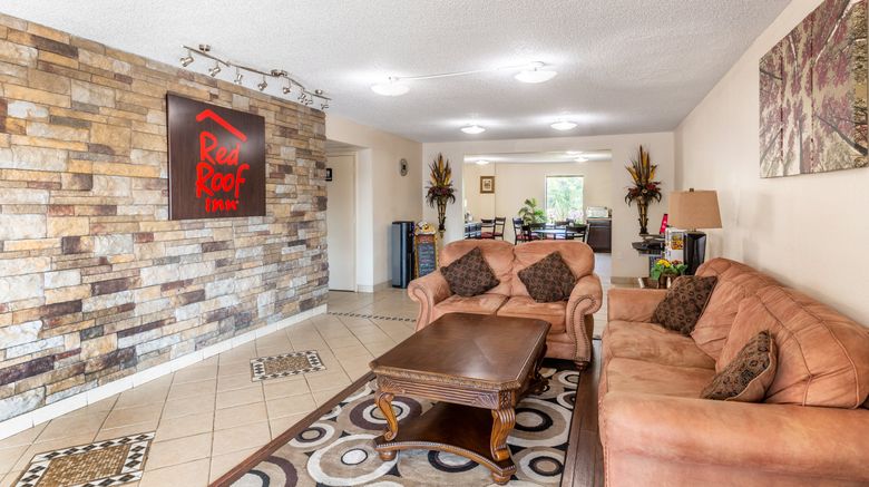 <b>Red Roof Inn Hardeeville Lobby</b>. Images powered by <a href="https://www.leonardoworldwide.com/" title="Leonardo Worldwide" target="_blank">Leonardo</a>.