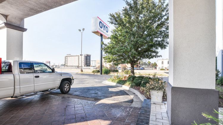 OYO Townhouse Oklahoma City Airport Other