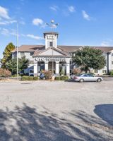 OYO Townhouse Oklahoma City Airport