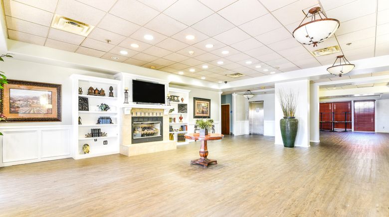 <b>OYO Townhouse Oklahoma City Airport Lobby</b>. Images powered by <a href="https://www.leonardoworldwide.com/" title="Leonardo Worldwide" target="_blank">Leonardo</a>.
