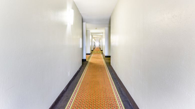 <b>OYO Townhouse Oklahoma City Airport Lobby</b>. Images powered by <a href="https://www.leonardoworldwide.com/" title="Leonardo Worldwide" target="_blank">Leonardo</a>.