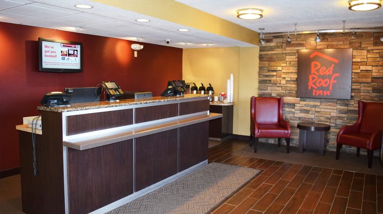 <b>Red Roof Inn St Clairsville - Wheeling W Lobby</b>. Images powered by <a href="https://www.leonardoworldwide.com/" title="Leonardo Worldwide" target="_blank">Leonardo</a>.