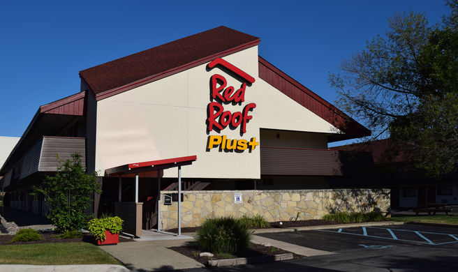 Red Roof PLUS+ University at Buffalo Exterior