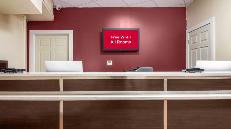 Red Roof Inn Perrysburg Lobby