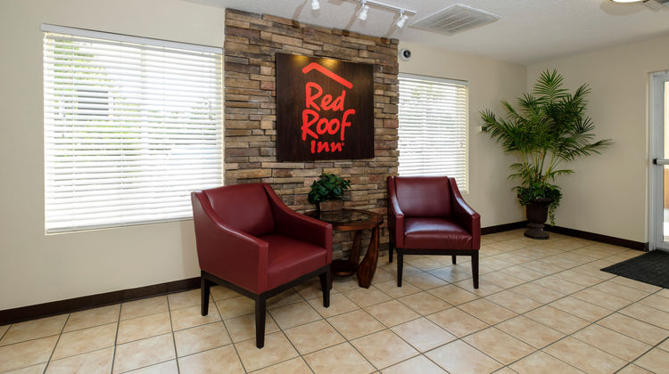 Red Roof Inn DeFuniak Springs Lobby
