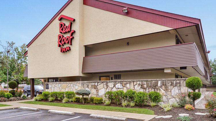 Red Roof Inn Huntington Exterior