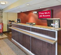 Red Roof Inn Huntington Lobby