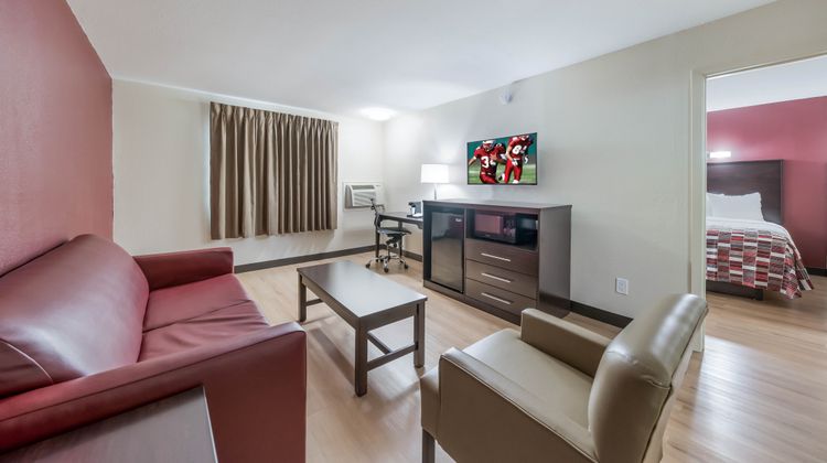 Red Roof Inn & Suites Denton Room
