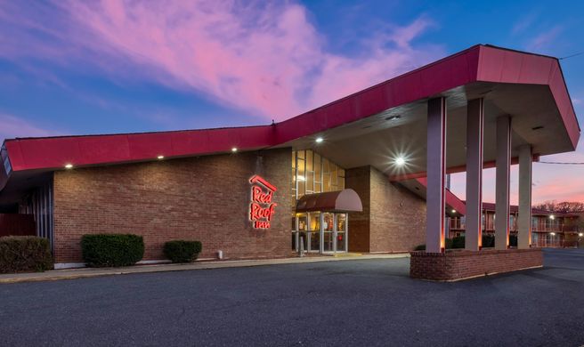 Red Roof Inn Marion, VA Exterior