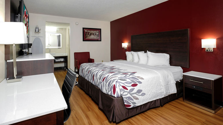 <b>Red Roof Inn Gadsden Room</b>. Images powered by <a href="https://www.leonardoworldwide.com/" title="Leonardo Worldwide" target="_blank">Leonardo</a>.