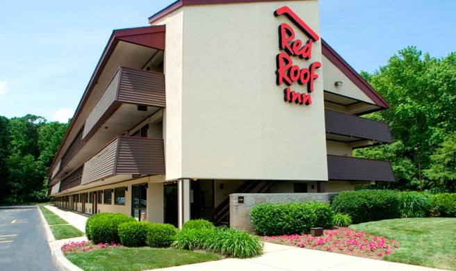 Red Roof Inn Albany Airport Exterior