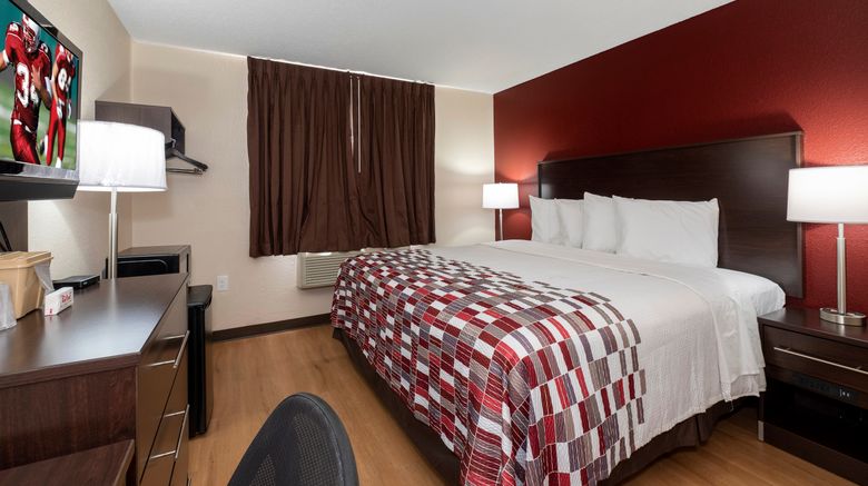 <b>Red Roof Inn Norfolk - Portsmouth Room</b>. Images powered by <a href="https://www.leonardoworldwide.com/" title="Leonardo Worldwide" target="_blank">Leonardo</a>.