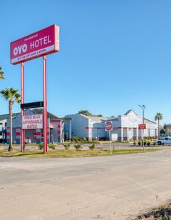 OYO Hotel Rosenberg TX I-69