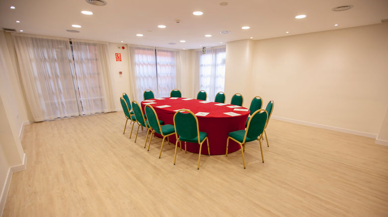 <b>Holiday Inn Express-Ciudad las Ciencias Meeting</b>. Images powered by <a href="https://www.leonardoworldwide.com/" title="Leonardo Worldwide" target="_blank">Leonardo</a>.