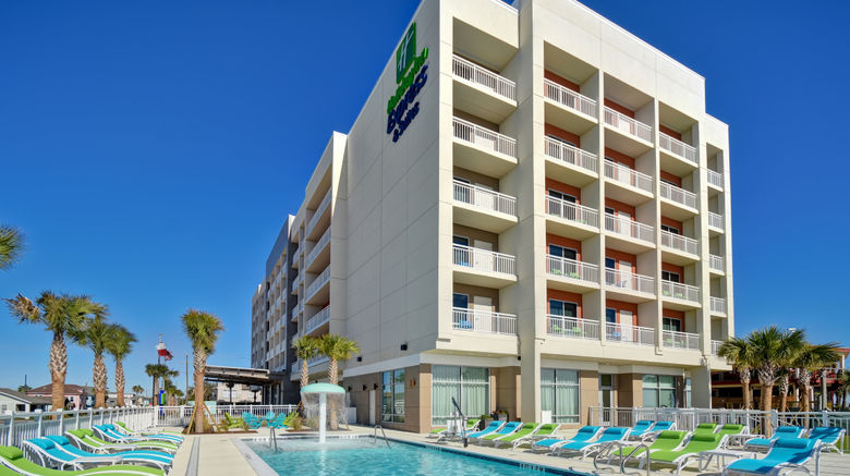 <b>Holiday Inn Express/Stes Galveston Beach Exterior</b>. Images powered by <a href="https://www.leonardoworldwide.com/" title="Leonardo Worldwide" target="_blank">Leonardo</a>.