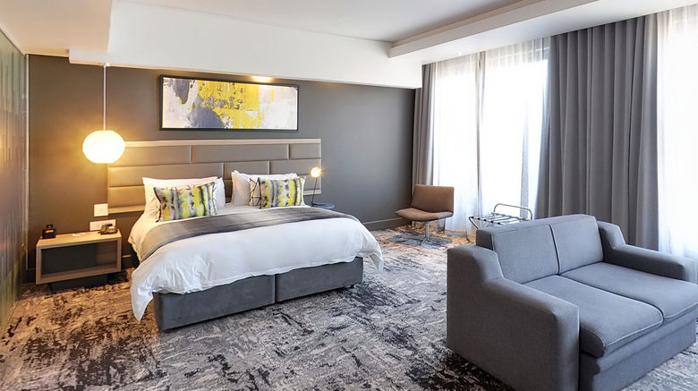 <b>The Capital Menlyn Maine Room</b>. Images powered by <a href="https://www.leonardoworldwide.com/" title="Leonardo Worldwide" target="_blank">Leonardo</a>.