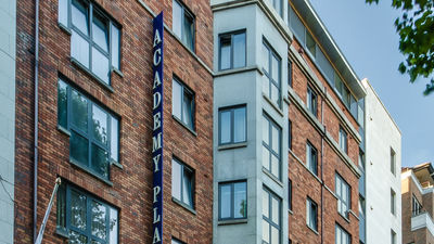 Academy Plaza Hotel