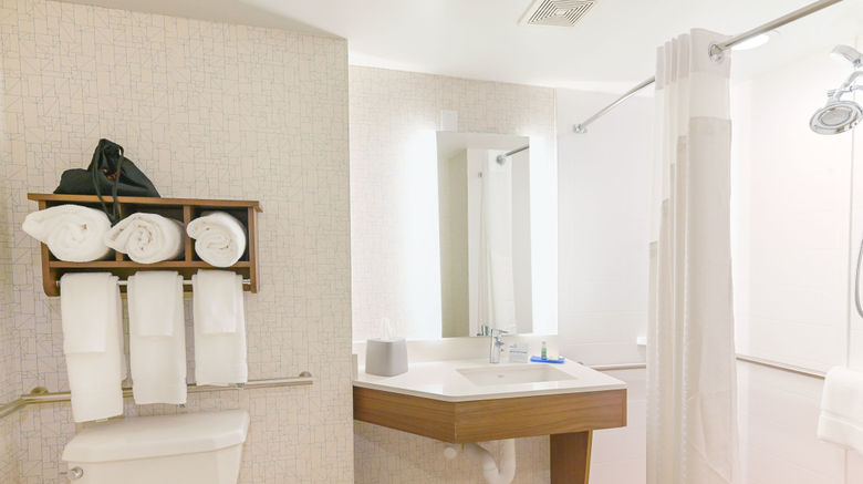 <b>Holiday Inn Express Richmond Airport Room</b>. Images powered by <a href="https://www.leonardoworldwide.com/" title="Leonardo Worldwide" target="_blank">Leonardo</a>.