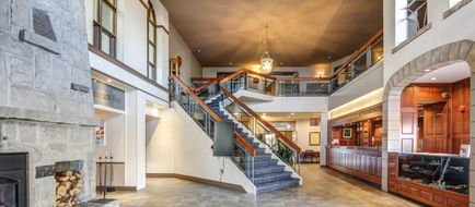 La Sagueneenne Hotel & Congress Center Lobby