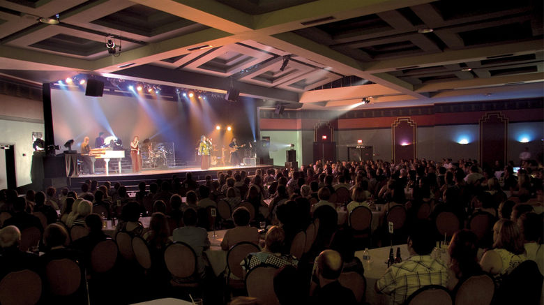 <b>La Sagueneenne Hotel & Congress Center Ballroom</b>. Images powered by <a href="https://www.leonardoworldwide.com/" title="Leonardo Worldwide" target="_blank">Leonardo</a>.
