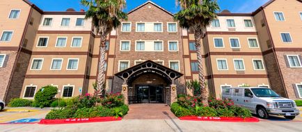 Staybridge Suites IAH Beltway 8 Exterior