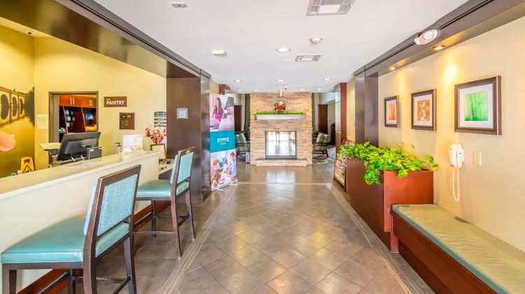 Staybridge Suites IAH Beltway 8 Exterior