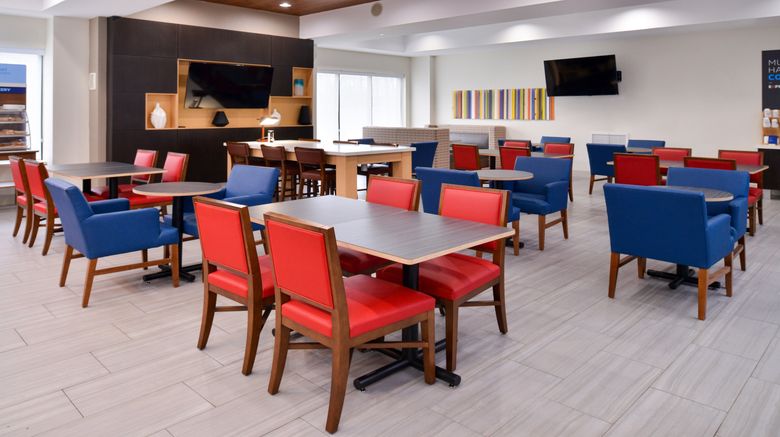<b>Holiday Inn Express & Suites La Place Restaurant</b>. Images powered by <a href="https://www.leonardoworldwide.com/" title="Leonardo Worldwide" target="_blank">Leonardo</a>.