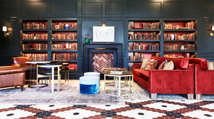 Clayton Hotel Cambridge Lobby