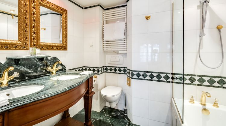 Villa Royale Room