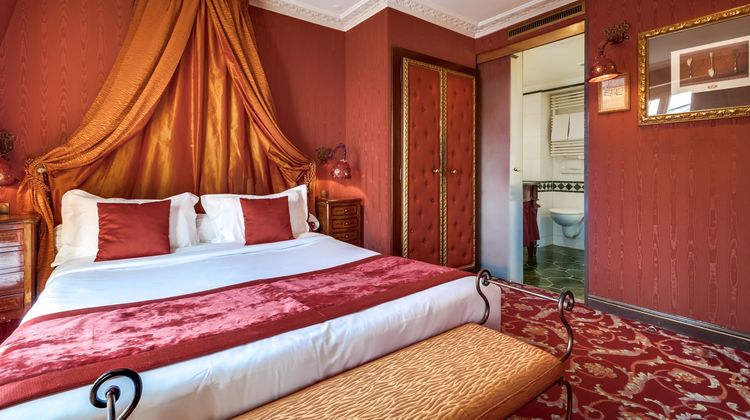 Villa Royale Room