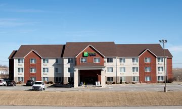 Holiday Inn Express & Stes Maryville