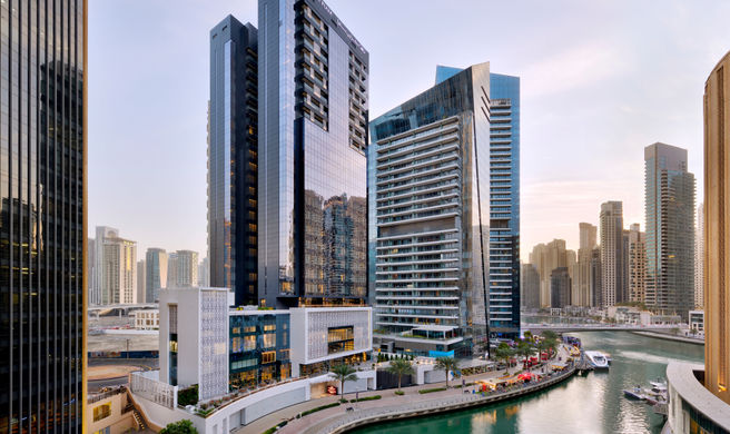 Crowne Plaza Dubai Marina Exterior