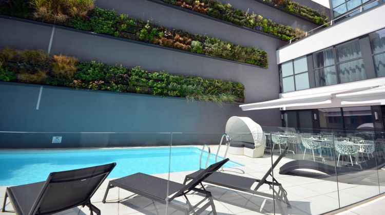 Holiday Inn Dijon Pool