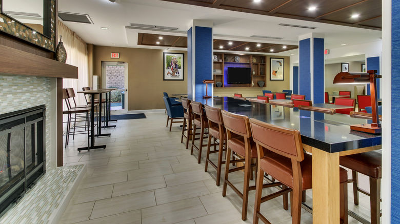 <b>Holiday Inn Express & Stes Columbus Restaurant</b>. Images powered by <a href="https://www.leonardoworldwide.com/" title="Leonardo Worldwide" target="_blank">Leonardo</a>.