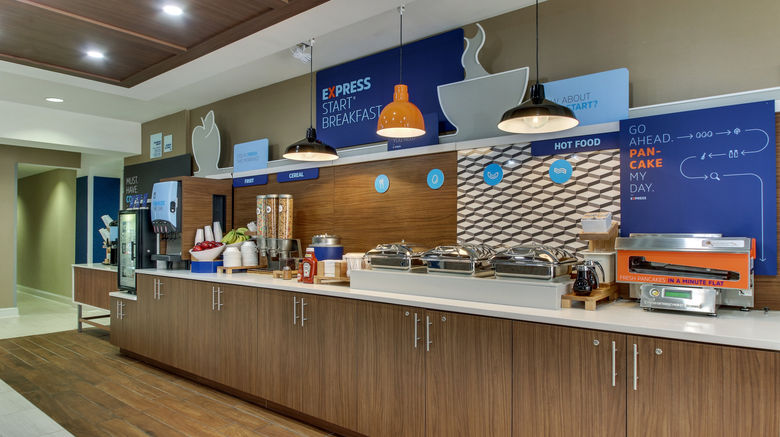 <b>Holiday Inn Express & Stes Columbus Restaurant</b>. Images powered by <a href="https://www.leonardoworldwide.com/" title="Leonardo Worldwide" target="_blank">Leonardo</a>.