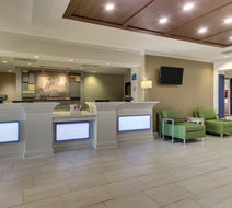 Holiday Inn Express & Stes Columbus Lobby